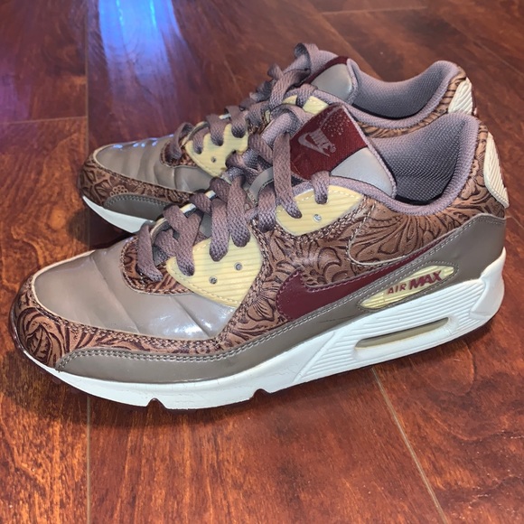 Nike Shoes - Nike Air Max 90 Premium 7.5 sneakers